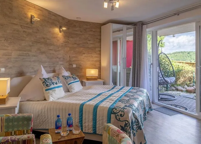 Exclusive Holiday Apartment With Volcano Views