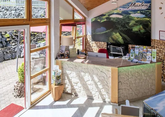 Exclusive Apartment With Panoramic Lake View